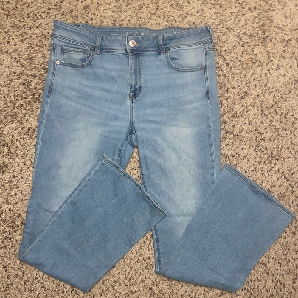 AE Bootcut Lightwash Jeans